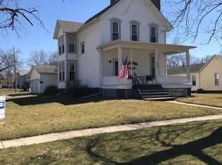330 N Melvin St, Gibson City, IL 60936