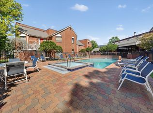 Cottages at Corporate, Baton Rouge, LA 70808