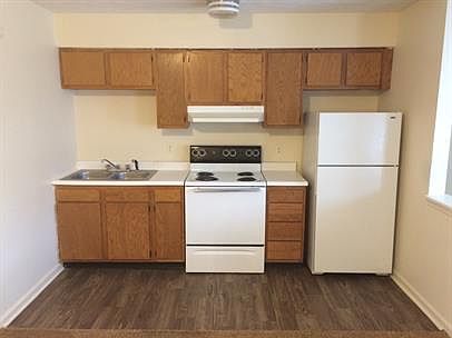 2nd image of 412 Jason Dr #302