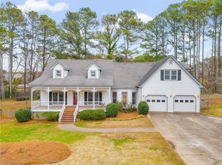 1828 Harbour Oaks Dr, Snellville, GA 30078