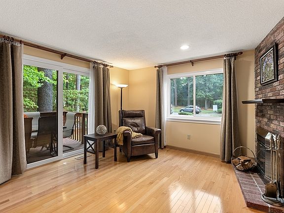 4th image of 42 Spyglass Hill Dr #19A