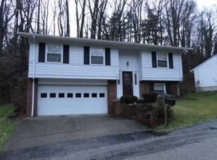 838 Overbrook Rd, Charleston, WV 25314