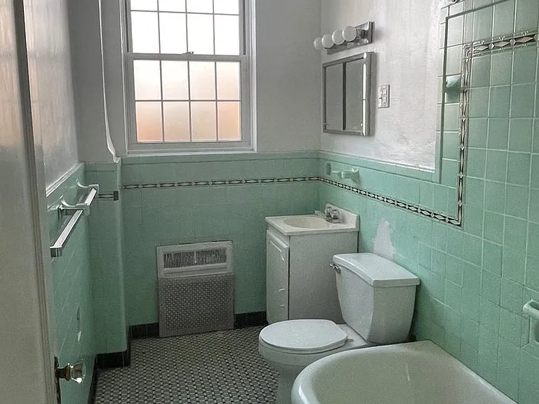 New King Edward Apartments — Photo 264