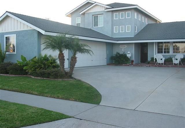 Recently Remodeled Beach Giant