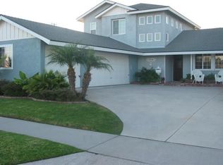 17561 Flintstone Ln, Huntington Beach, CA 92647