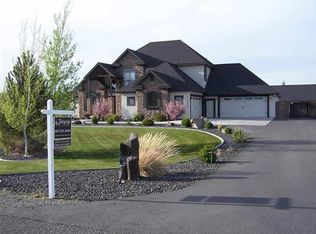 102906 Heather Dr, Kennewick, WA 99338