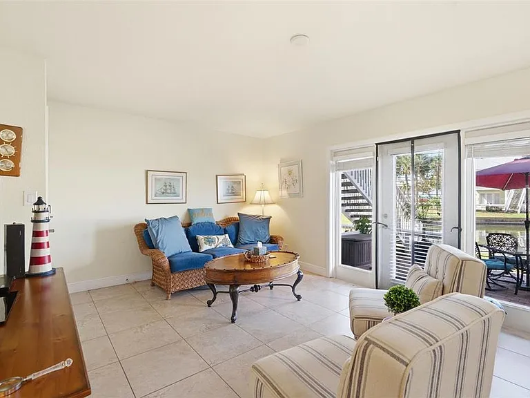 5191 Salmon Dr SE #B — Photo 2