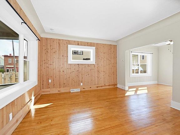 3rd image of 5708 Wadena St
