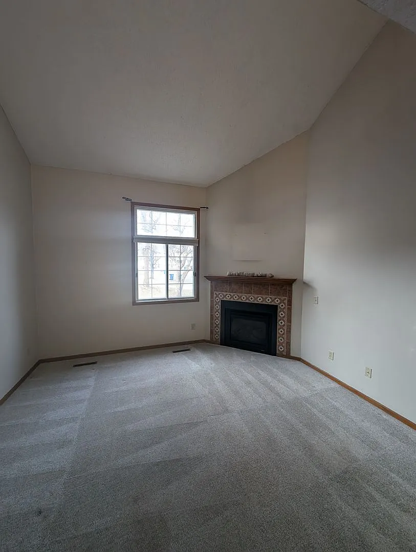 Beautiful 2bed 2bath Home in Mendota Heights — Photo 1
