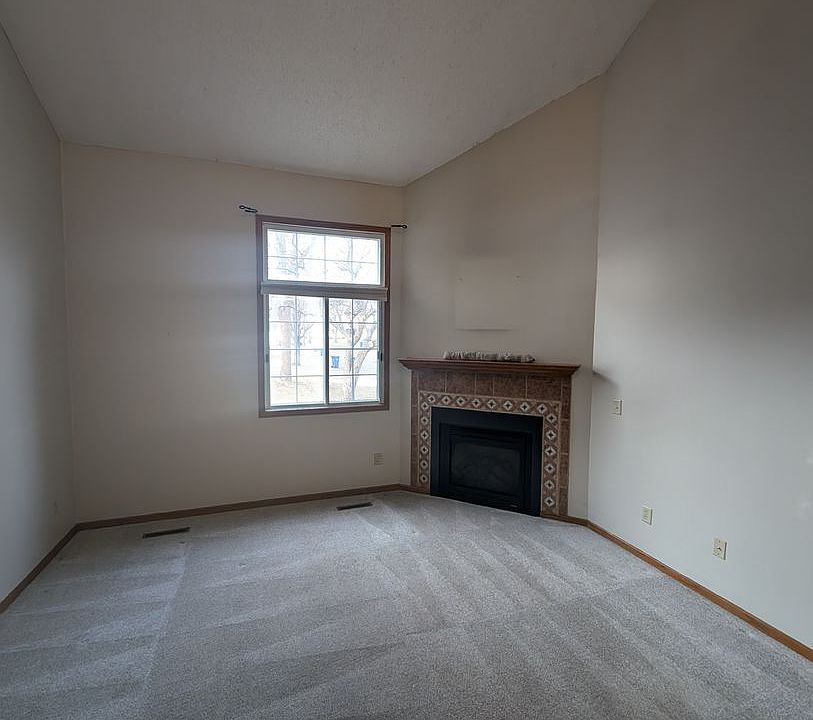 1st image of 2583 Bedford Ct