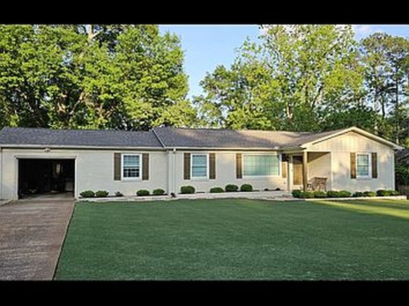 2312 Quince Dr SE