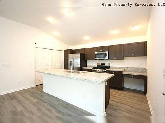 3rd image of 6911 Alexis Ln