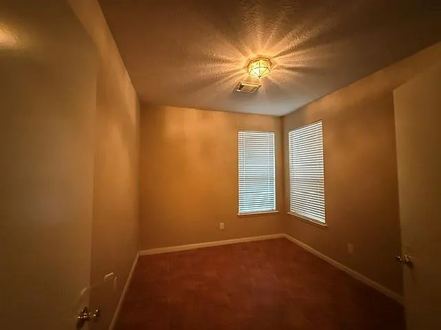 15106 Turphin Way — Photo 7