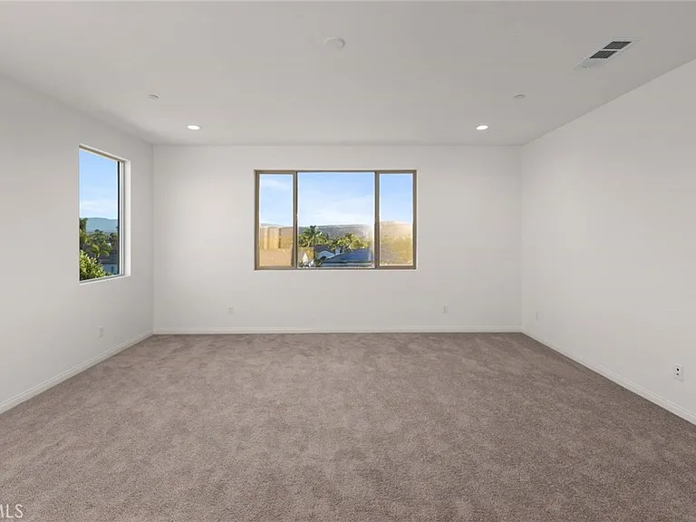 17727 Santa Lucia Ct — Photo 27