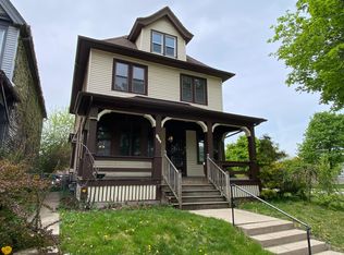 1029 N 22nd St, Milwaukee, WI 53233