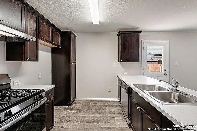 9220 Griffith Run — Photo 6