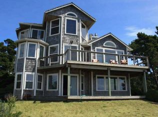 3465 N Rhododendron Dr, Florence, OR 97439