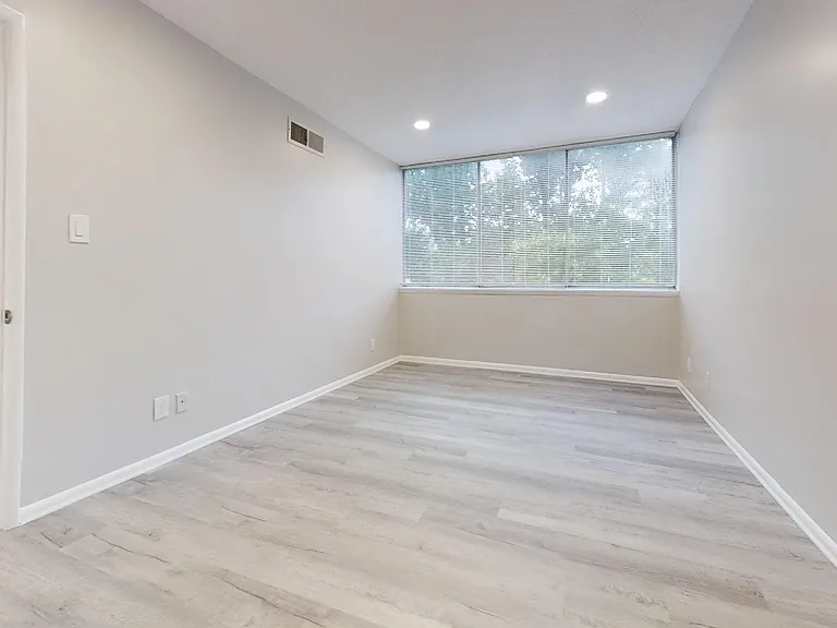 1822 Metzerott Rd #305 — Photo 30