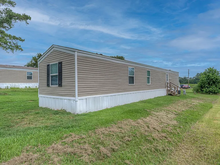 Hillside Mobile Home Park — Photo 7