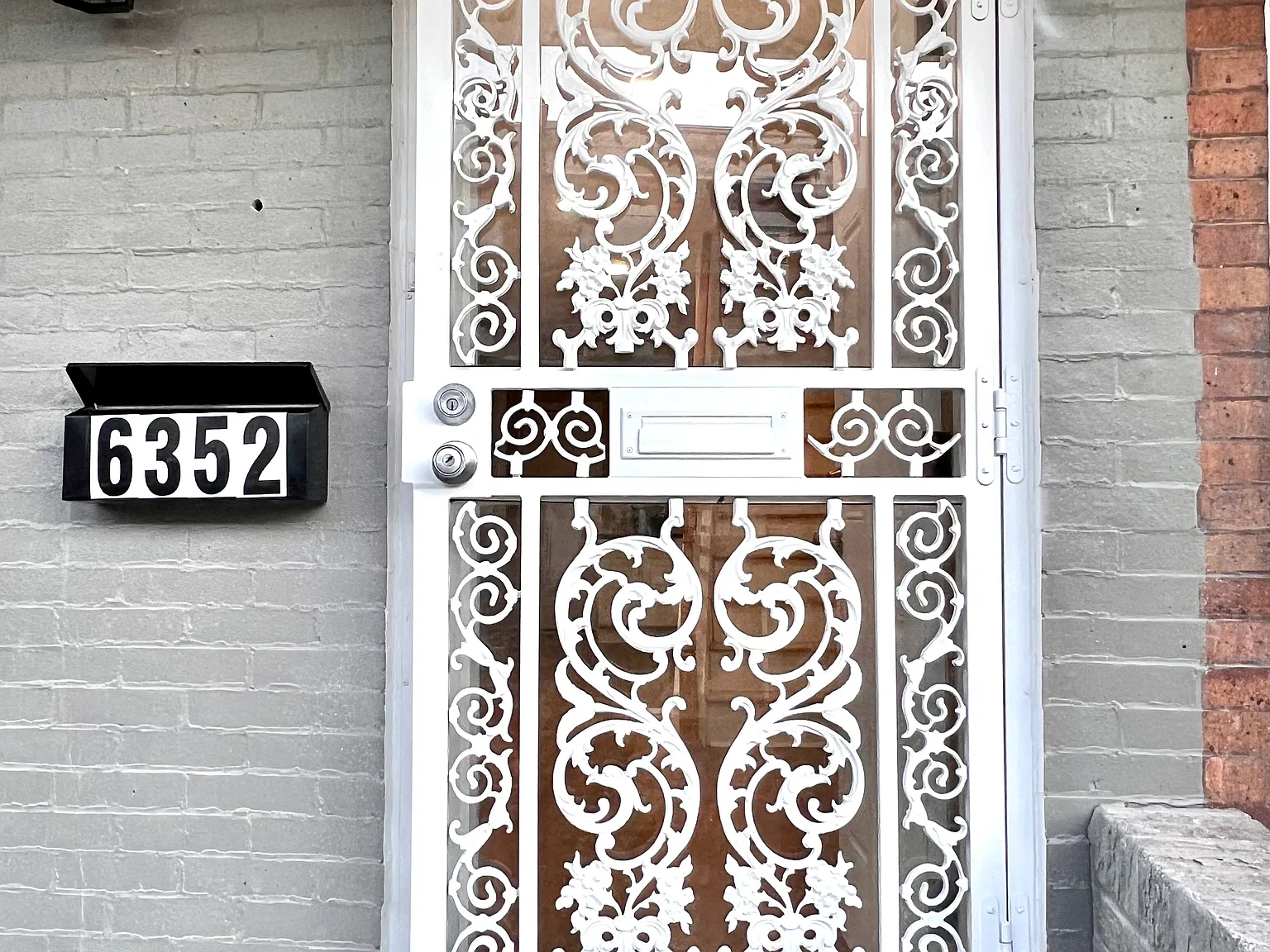3 bed, 900 sqft, $1,500 — Photo 1