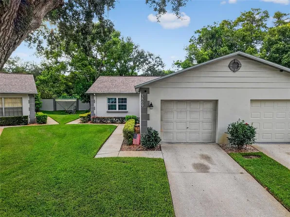 3809 River Oaks Ct, New Port Richey, FL 34655