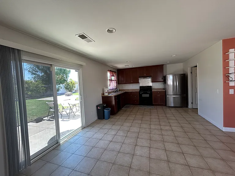 7346 Lower Creek Cir — Photo 11