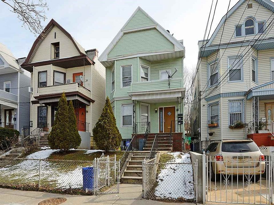 2nd image of 2244 Kennedy Blvd
