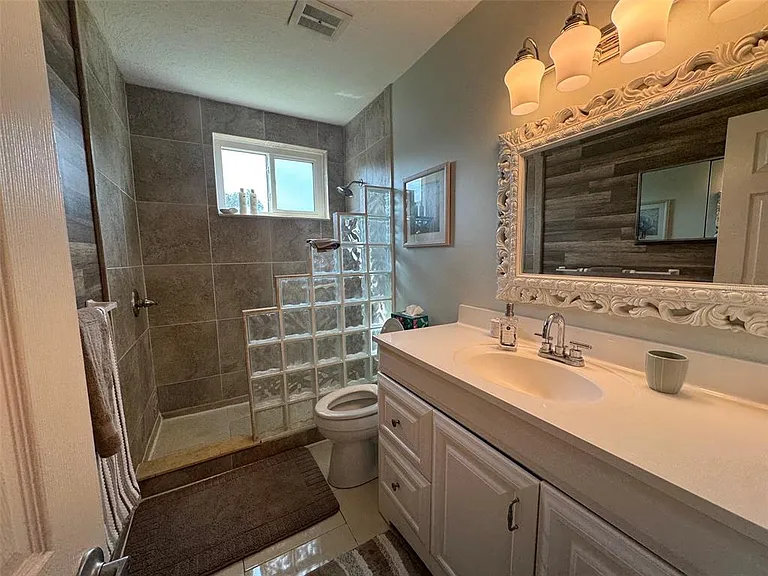 2040 World Parkway Blvd #34 — Photo 11