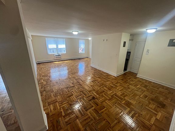 3rd image of 14023 Guy R Brewer Blvd #202