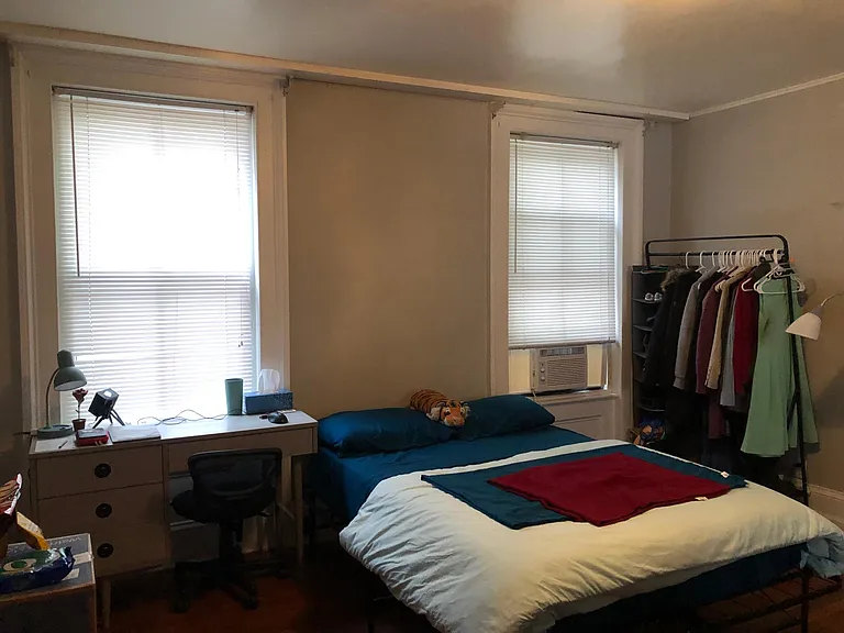 401 W Green St — Photo 6