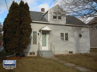 245 Front St, Pulaski, WI 54162