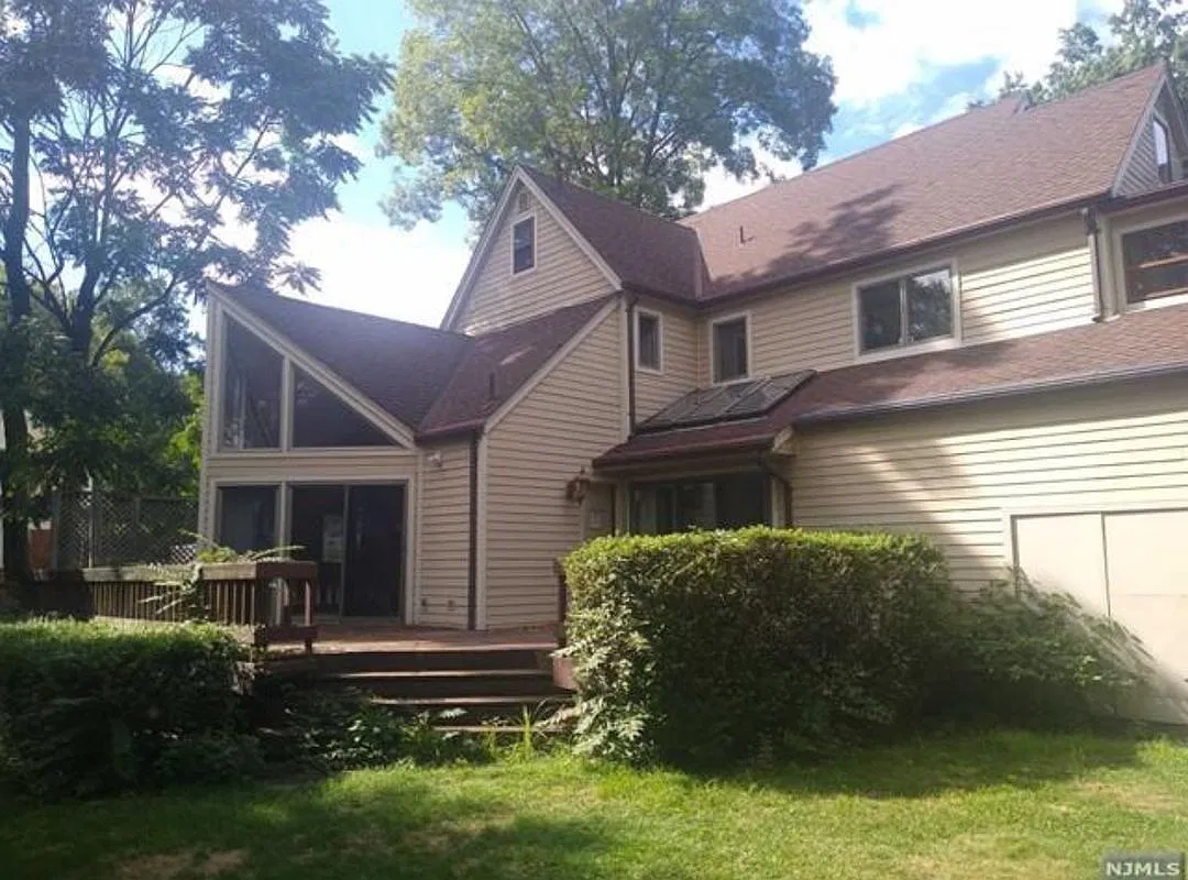 5 bed, 4.5 bath, 3541 sqft, $6,700 — Photo 3
