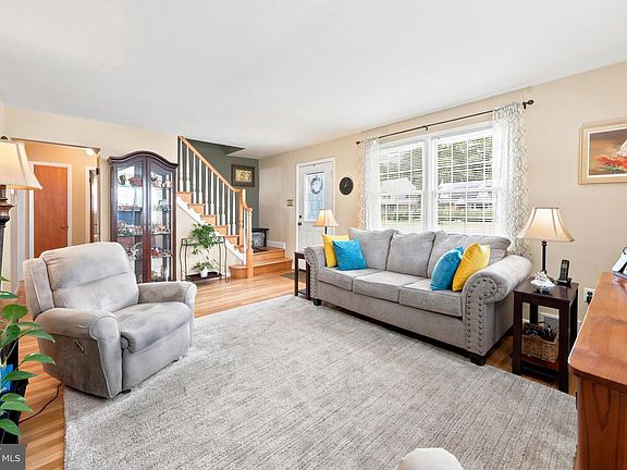3rd image of 1309 Highland Ave