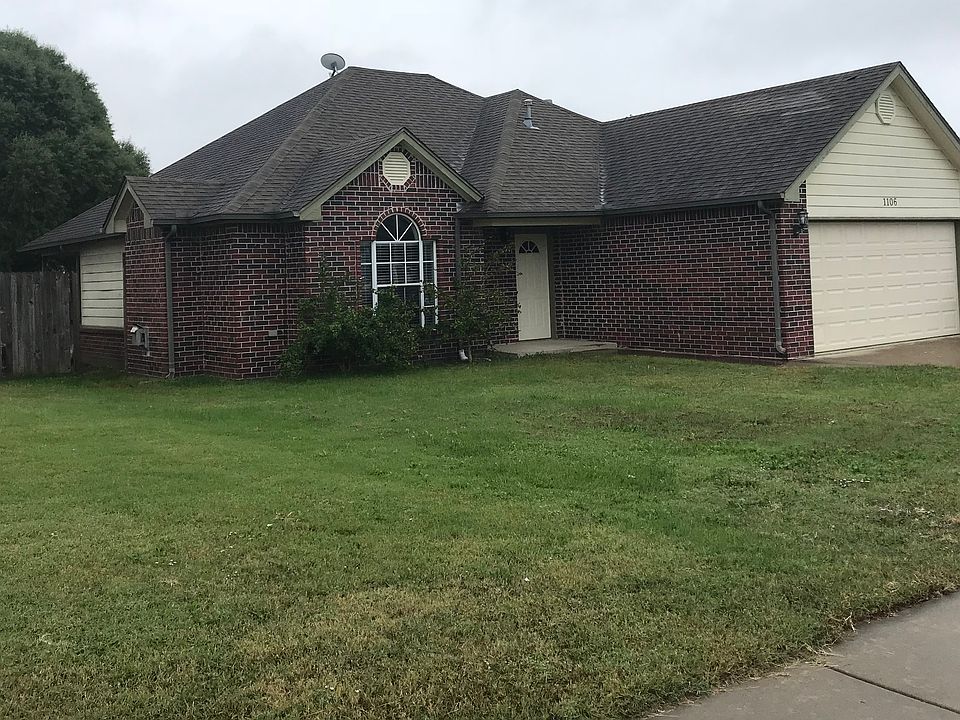 1106 S. Spinnaker