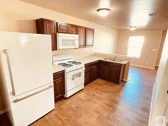 5th image of 3491 Magdalena Ave #B