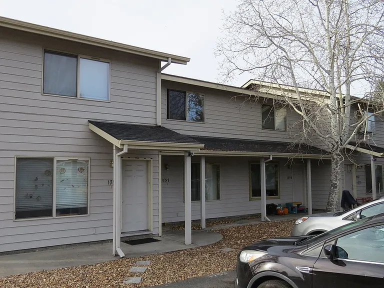 1753 NE Laredo Way — Photo 1