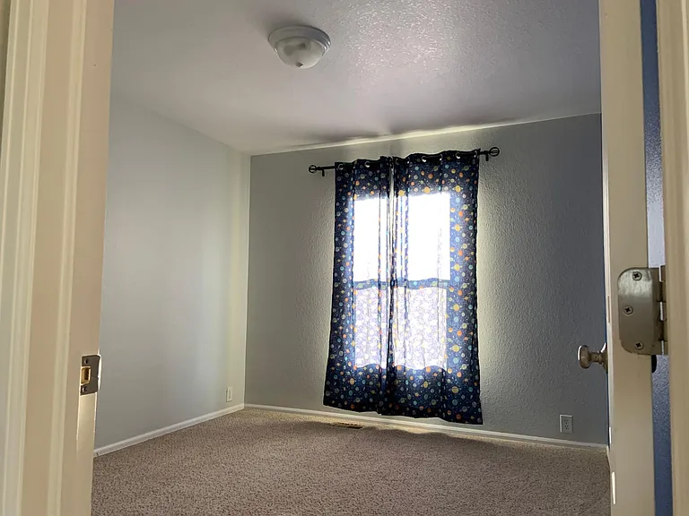 138 Foxglove Dr — Photo 8