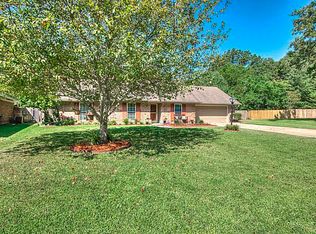 101 Glendale Ln, Haughton, LA 71037