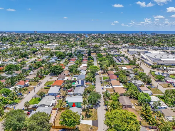 1515 NE 28th Court, Pompano Beach, FL 33064