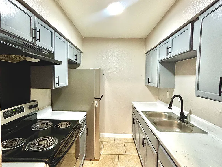 Maderas Apartments — Photo 23