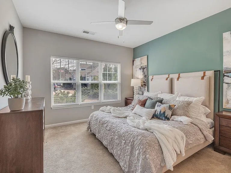 Enclave at Bailes Ridge Apartments — Photo 19