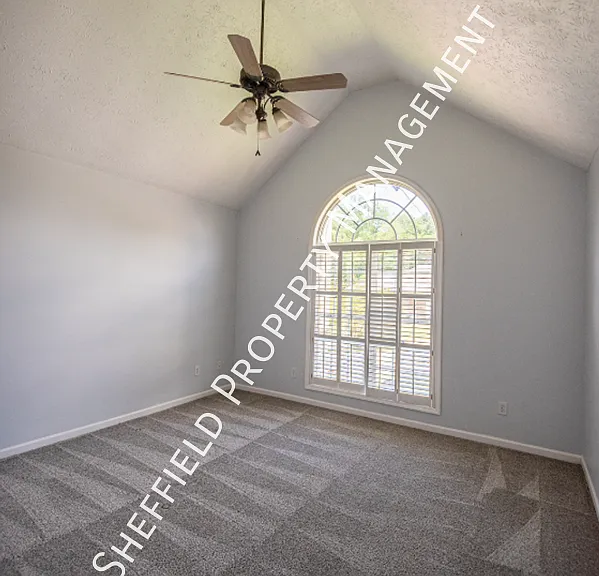 3008 Thornberry Cir — Photo 16
