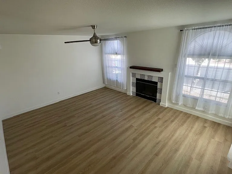 8401 Sewards Bluff Ave — Photo 7