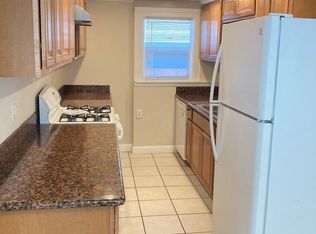 202 Gilbert Dr, Santa Rosa, CA 95405