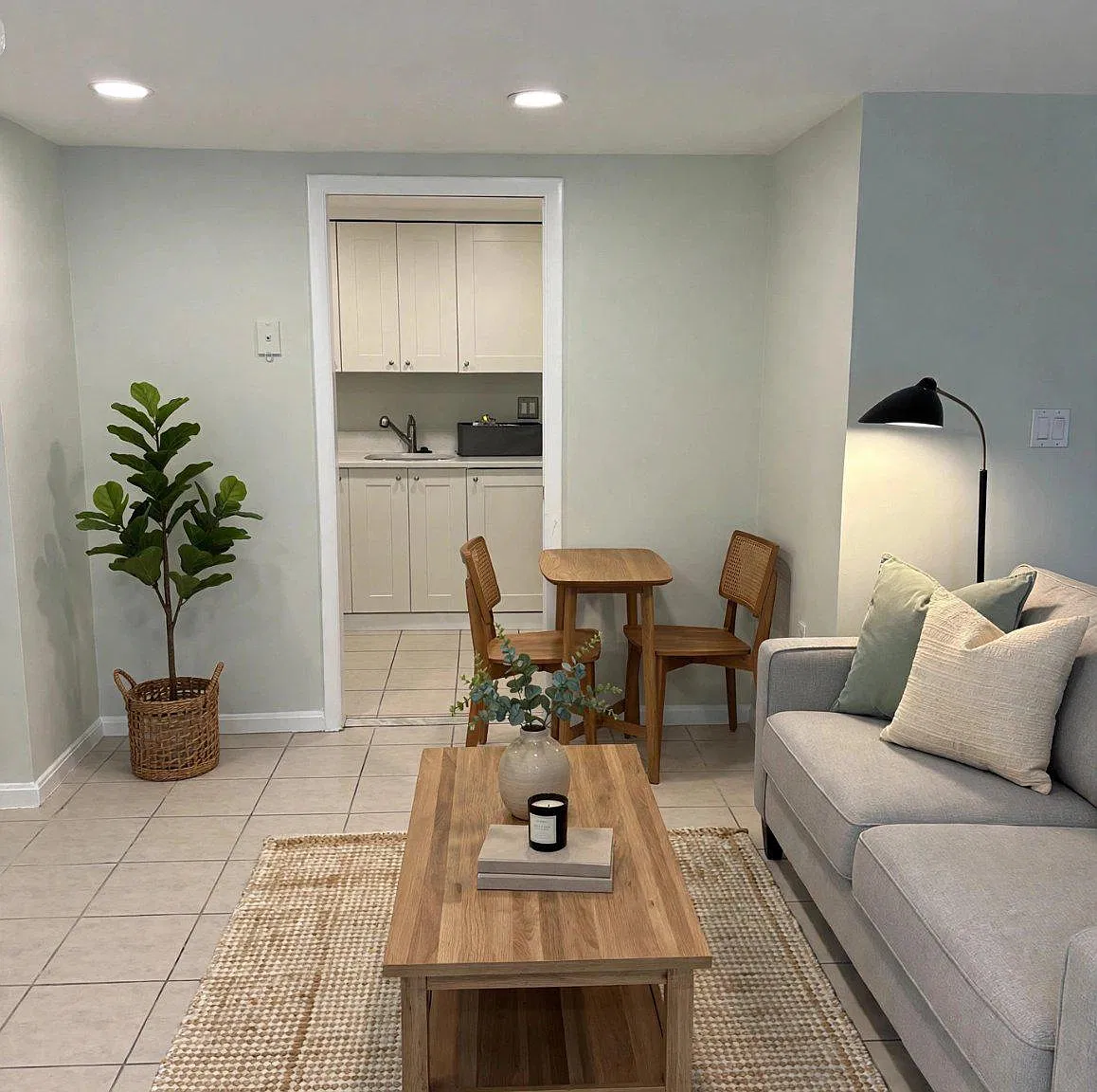 1 bed, 1.0 bath, 823 sqft, $2,300 — Photo 2
