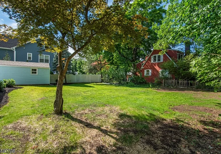 30 Stiles Ave — Photo 19