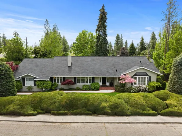 1202 E Christmas Tree Ln, Spokane, WA 99203