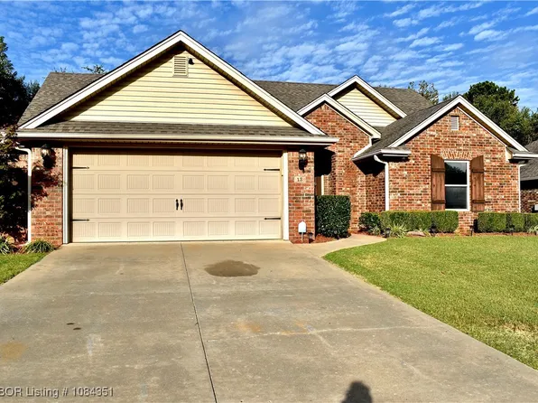 13 S 14th St, Lavaca, AR 72941