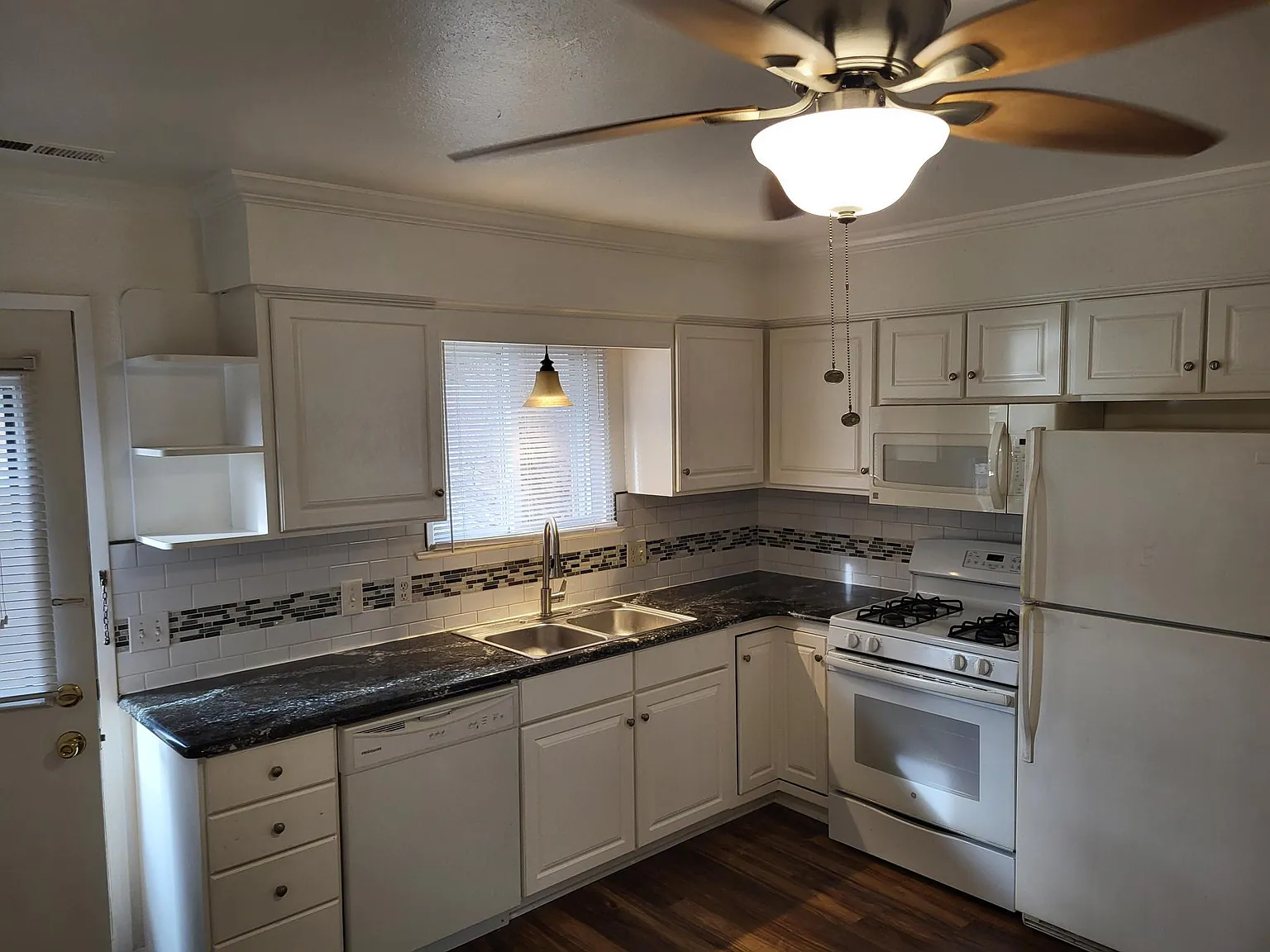 3720 W Temperance Rd — Photo 1