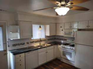 3720 W Temperance Rd, Lambertville, MI 48144